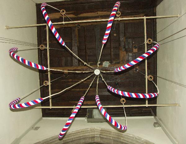 96RopesFmBelow/jpg