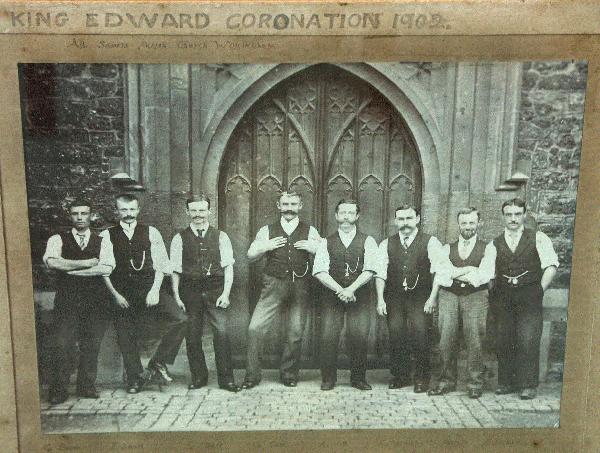 1Corrnation1902/jpg