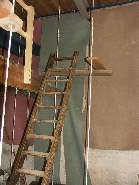 6CarpetsHung/jpg